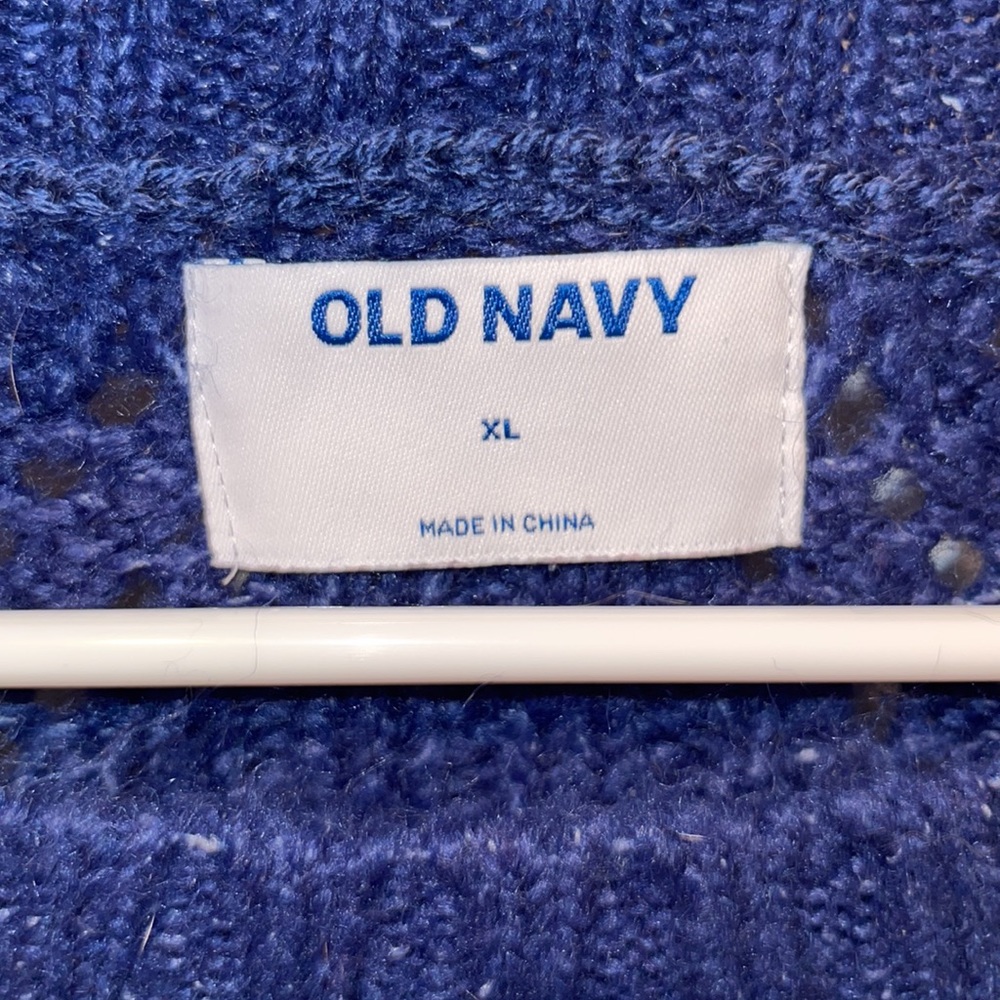 Old Navy oversized cropped sweater - size XL - Picture 3 of 8